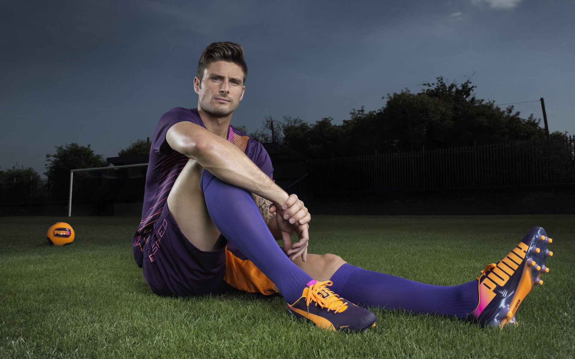 乐动体育游戏-莱万多夫斯基在湖人比赛中高光表现，问鼎冠军引发热议！