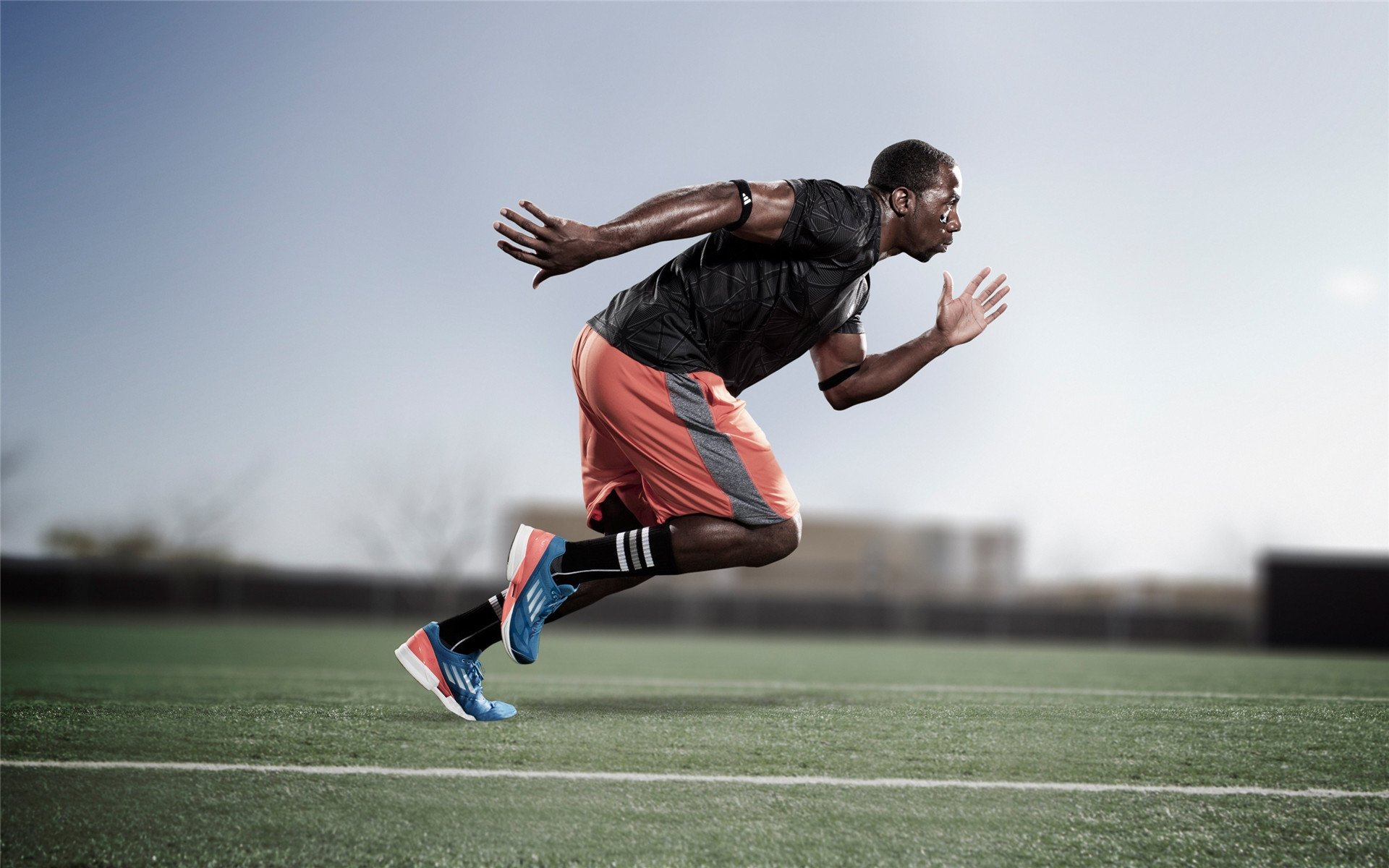 乐动体育游戏-德罗巴迎来二十赛季高光表现，阿森纳球迷沸腾！